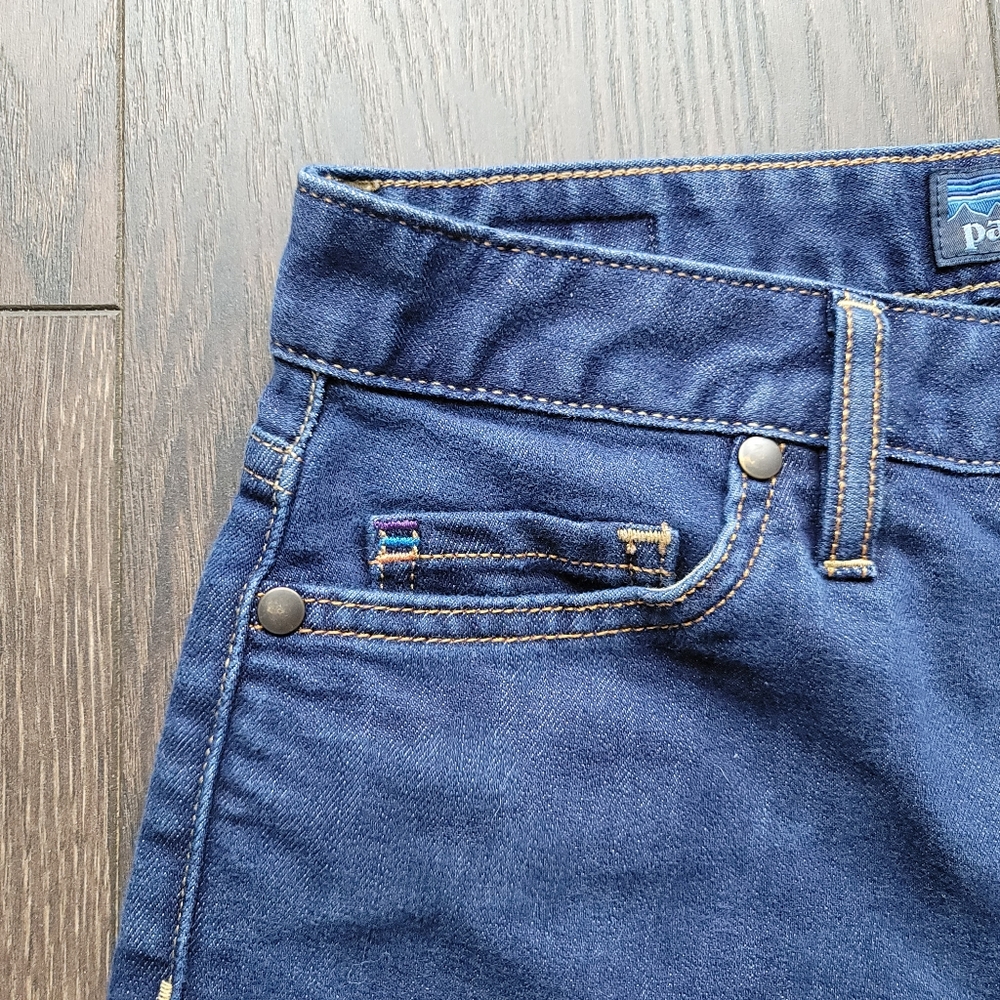 ❌️SOLD❌️Patagonia Organic Cotton Straight Leg Jeans - Picture 5 of 12